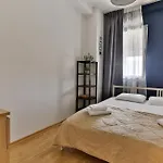 Luxury Fontana Apartments
