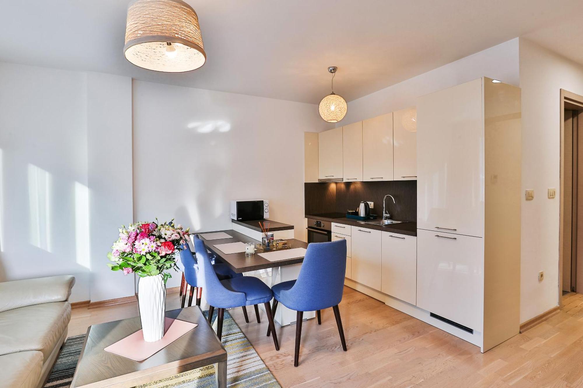 Luxury Fontana Apartment