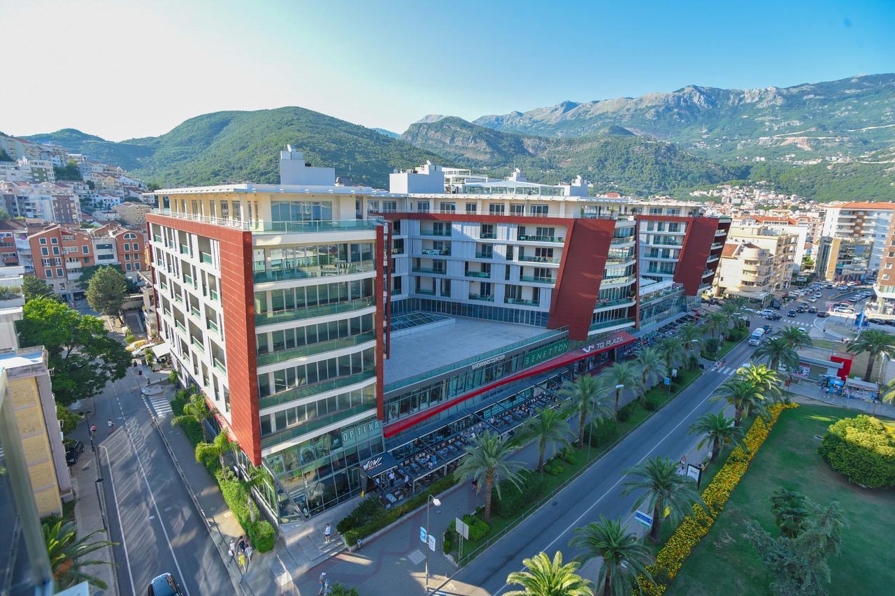 Luxury Fontana Apartment