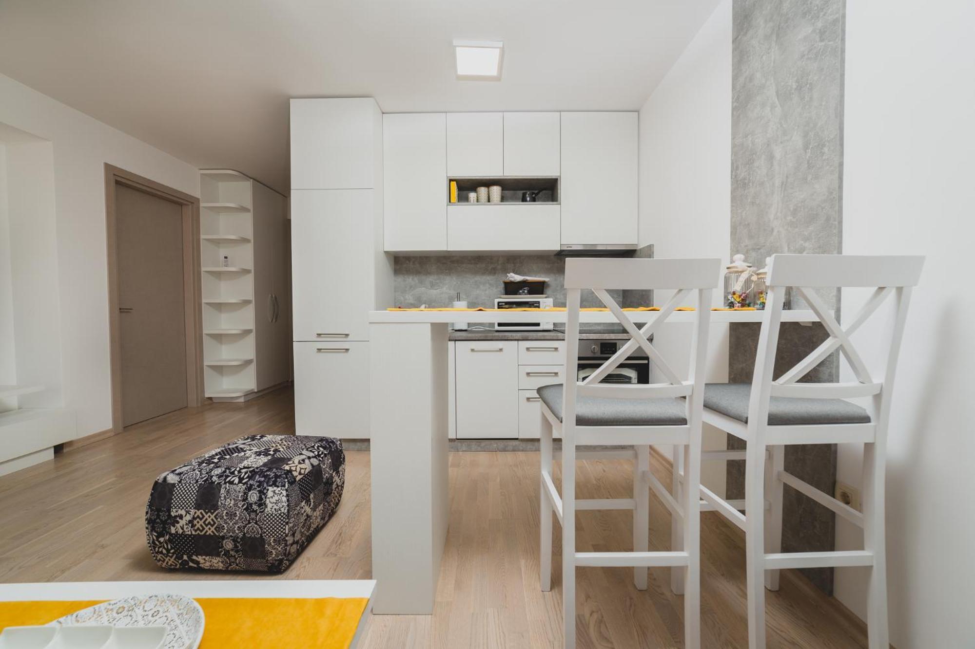 Lägenhet Luxury Fontana Budva